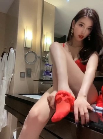 杨晨晨视频
