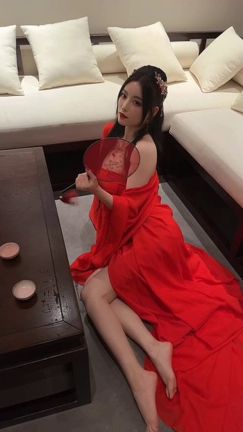 杨晨晨视频
