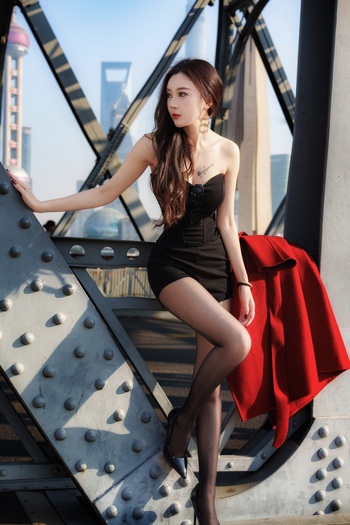 艺图语邓邓