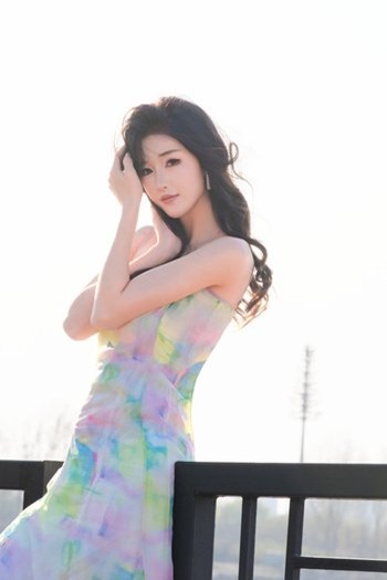 艺图语林瑜